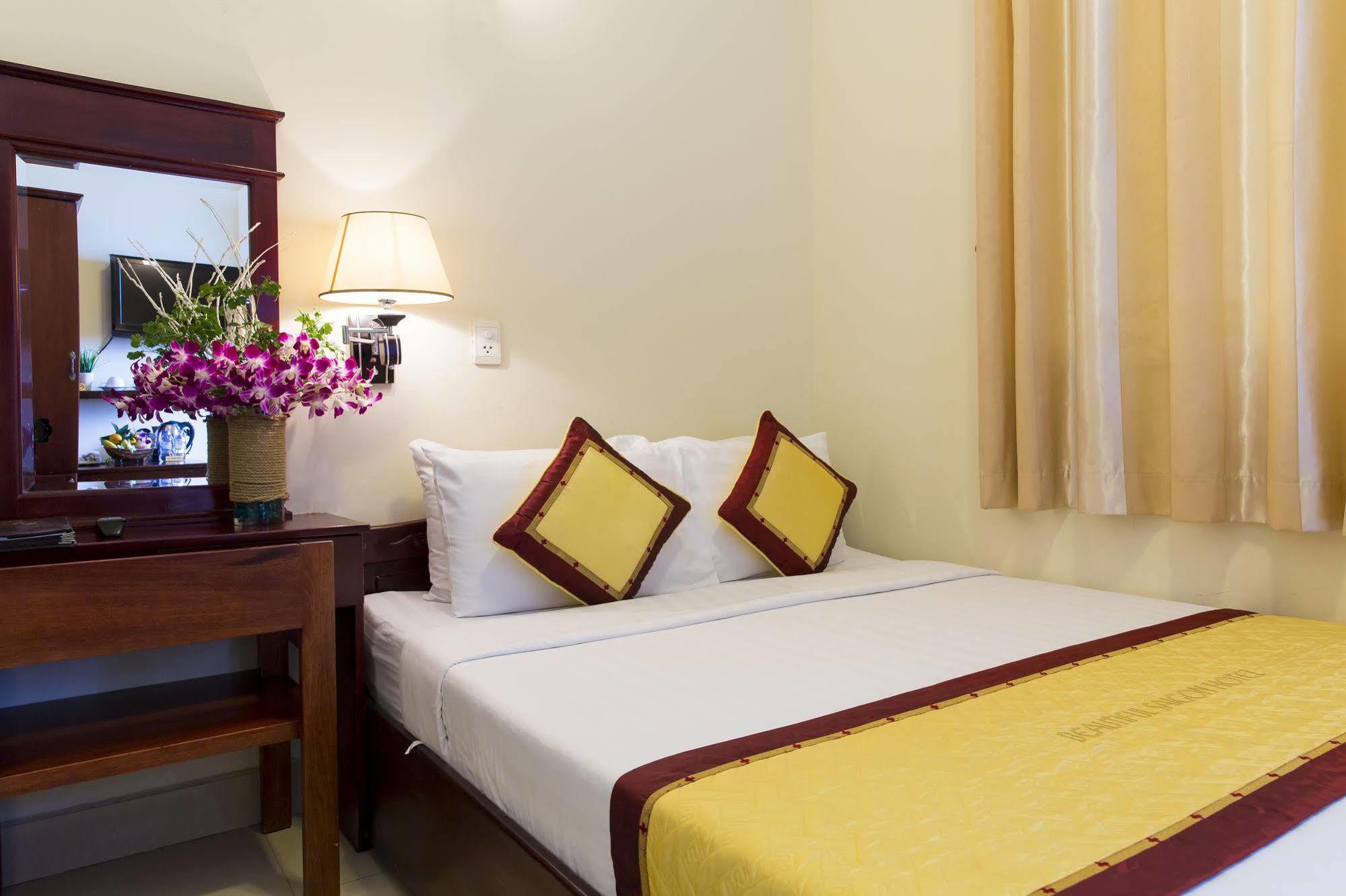 Valentine Luxury Hotel - 31 Bui Vien Street TP. Hồ Chí Minh Ngoại thất bức ảnh