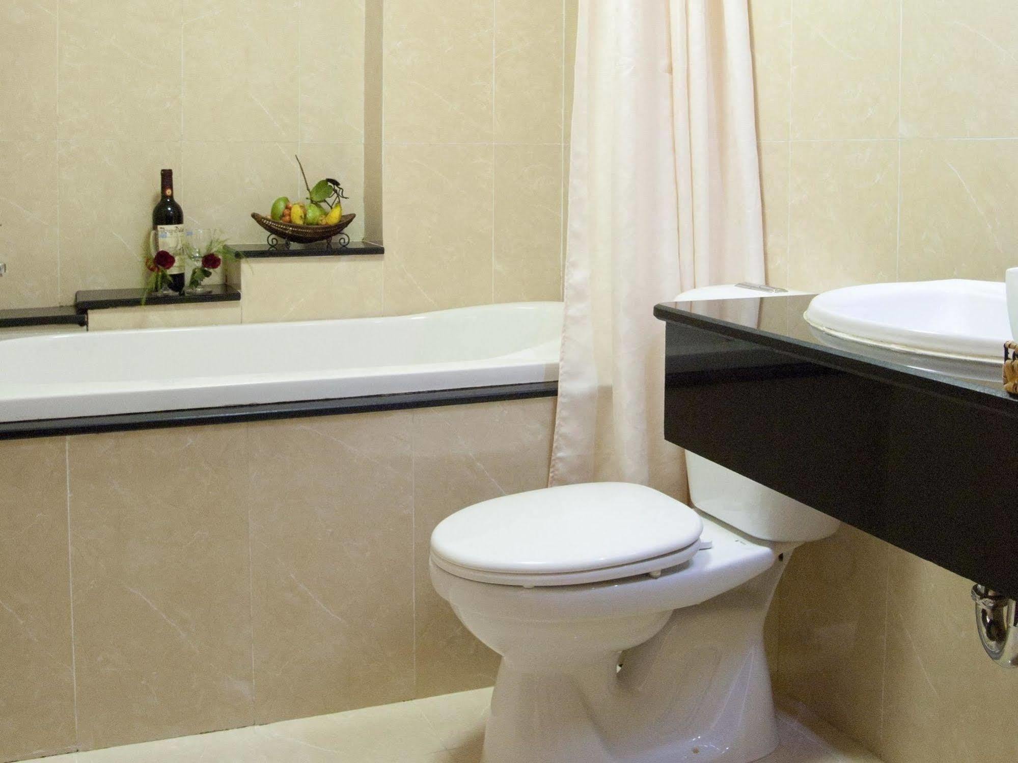 Valentine Luxury Hotel - 31 Bui Vien Street TP. Hồ Chí Minh Ngoại thất bức ảnh